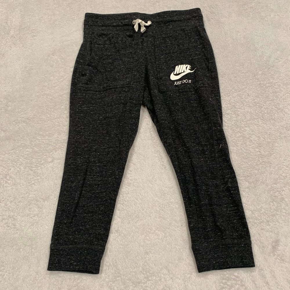 Nike Size XS Grey Capri Joggers